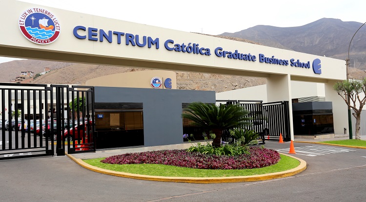 Edificio del CENTRUM PUCP, centro con el que Lideramujer Perú activará convenio