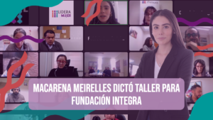 Banner. En el fondo aparece una foto de las y lo participantes del taller sobre VIF para Fundación Integra, y en un primer plano aparece la foto de nuestra abogada, Macarena Meirelles, que dictó el taller.